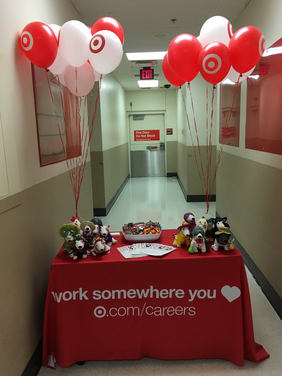 johnrileytgt's tweet photo. Have my table setup for the hiring event!! #worksomewhereyoulove https://t.co/RlLIZmI0eN