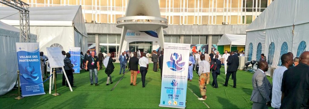 Lome2016SE's tweet photo. Fin des Tables Rondes de la journée. La vie au #VillageDesPartenaires 
#Lome2016SideEvents #SommetDeLome https://t.co/Npd7gccsKK