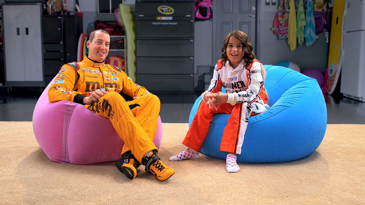 KyleBusch's tweet photo. Had a lot of fun during my #HammerDown interview w/ @KarsynElledge3's sis Kennedy! Hope u all enjoy it tonight @ 9:30PM on @NickSportsTV 📺 https://t.co/tsG2Da5EFN