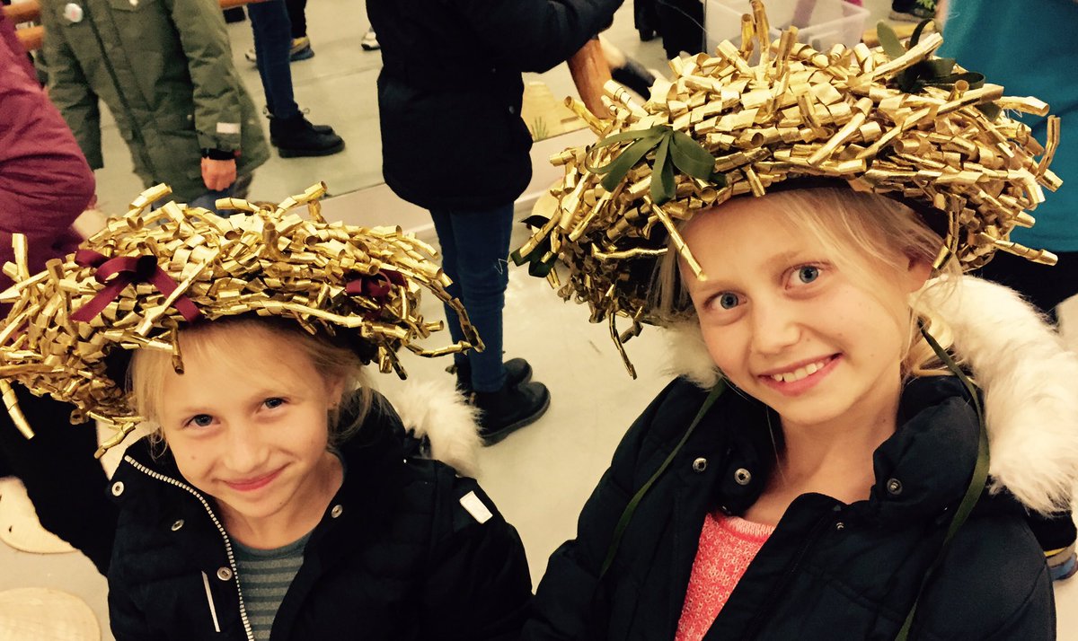 kglteater's tweet image. #kulturnat er i fuld gang. Masser af aktiviteter for store og små i vores huse. Kom glad #kultur #knat #forbørn