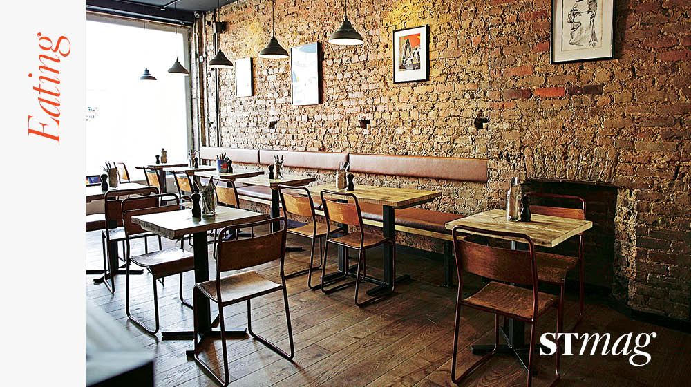 SundayTimesFood's tweet photo. Table Talk: AA Gill reviews @BelpassiBros, Tooting, London: Food ★★★☆☆ Atmosphere ★★★☆☆ https://t.co/7LucKcQfXG https://t.co/ILVnpPsYk8
