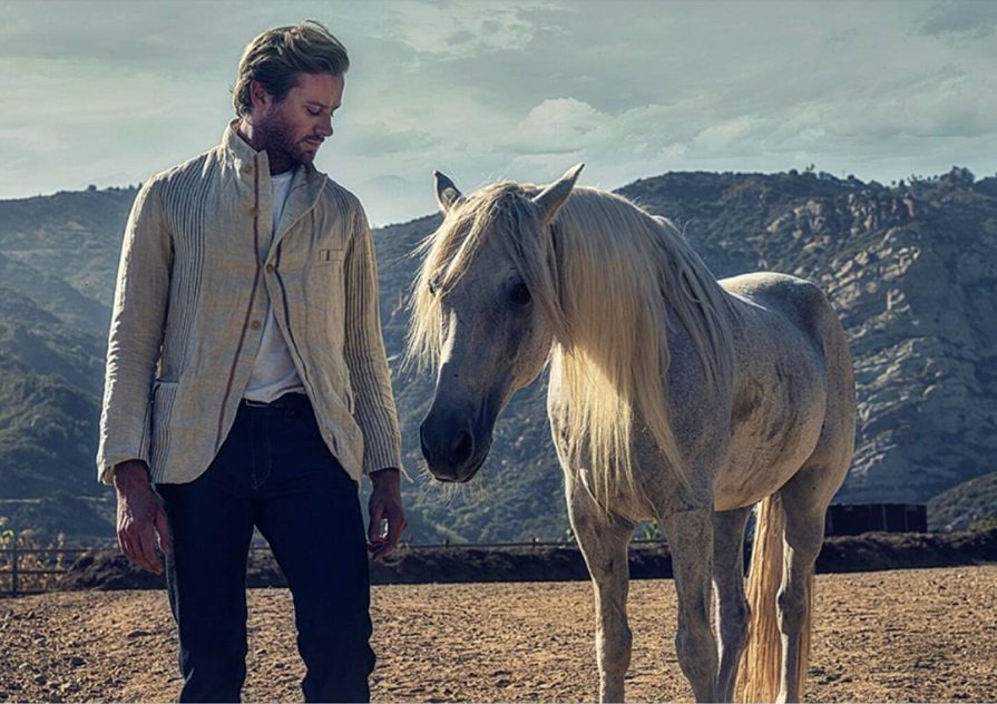 primula87_tmblr's tweet image. 美しい
Alison Edmond:「armiehammer #horsewhisperer 👊 #styledbyme in #maxfields jbrand for c.magazine 📷 kurtiswarienko…」instagram.com/p/BLjOJbrApt3/