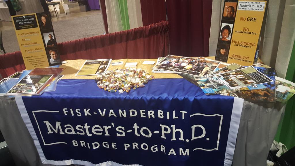 LunaAlphaLyrae's tweet photo. Stop by our booth 807 and say hello! 😊 #SACNAS2016 #Fisk #Vanderbilt #MastersToPhD #BridgeProgram #TuPuedes #DiversityInSTEM #VUSACNAS https://t.co/BNEgig5Ugf