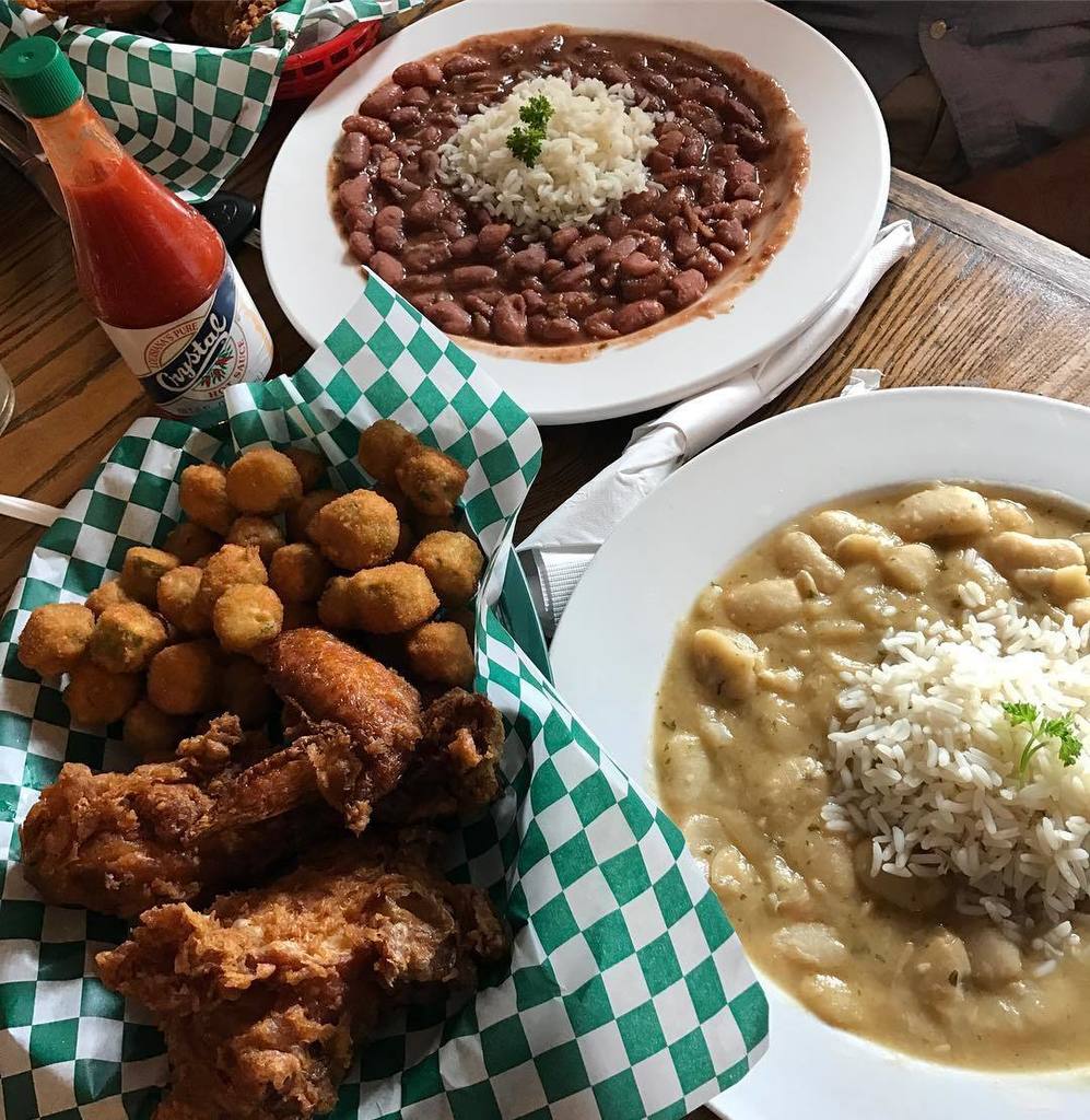 heathterry's tweet photo. Mandatory first stop off the airplane. #americasbestfriedchicken #teamredbean #teambutterbean https://t.co/Vh60gxbure