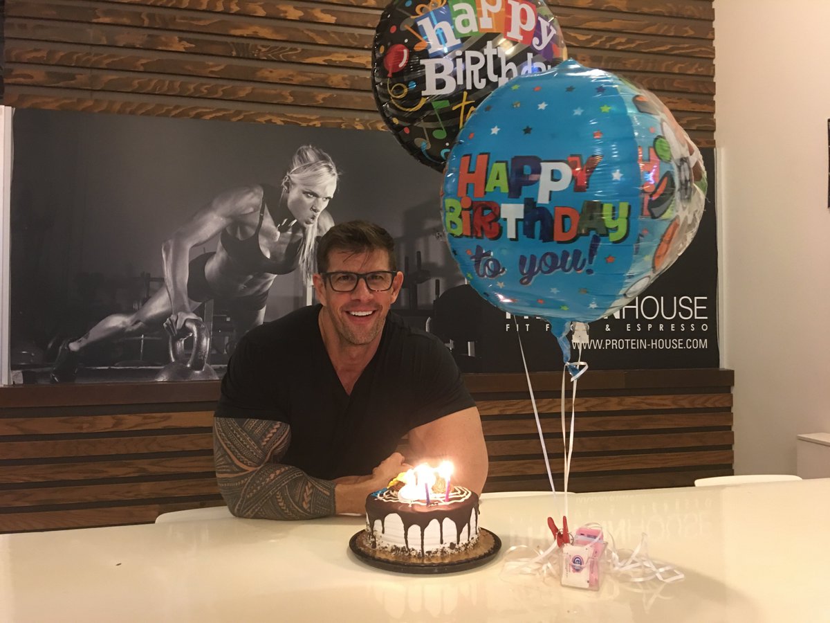ProteinHouse1's tweet photo. Wishing a very happy birthday to ProteinHouse co-founder Andrew! #Celebrate #ProteinHouse https://t.co/J6HsypmfvL