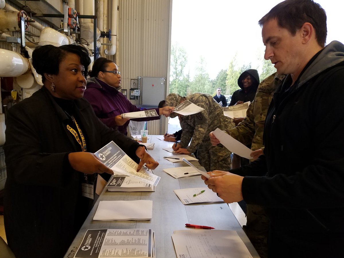 WDVA's tweet photo. Today's @hiringourheroes #WaSummit2016 Day Three Career Fair has begun! Hundreds of employers are eager to hire service members and veterans https://t.co/H0FsvchDsh