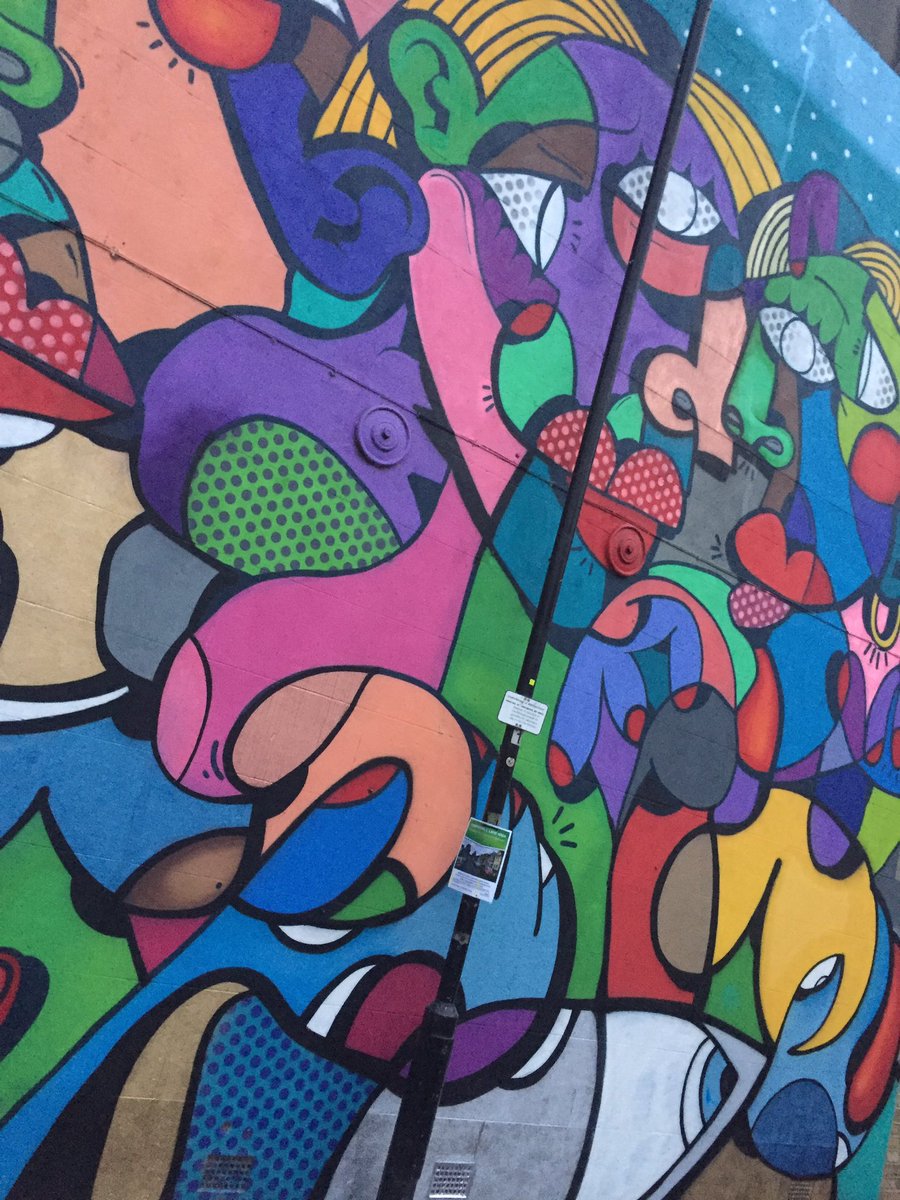 WALLthamstow's tweet photo. We are thrilled that Hunto's colourful piece on Rensburg rd has been restored 👏🏼👏🏼👏🏼 #Walthamstow #streetart #hunto https://t.co/S1kZPOAJLq