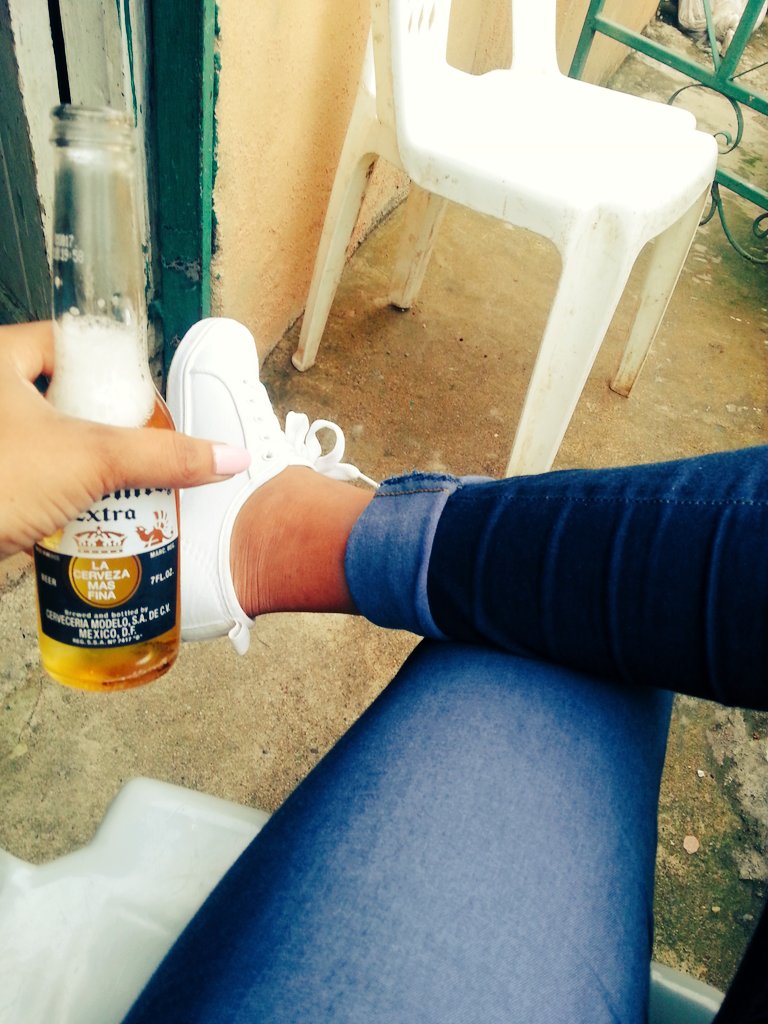 Marii_X3's tweet photo. Pa la calor 🍺 https://t.co/OMem740c5Q
