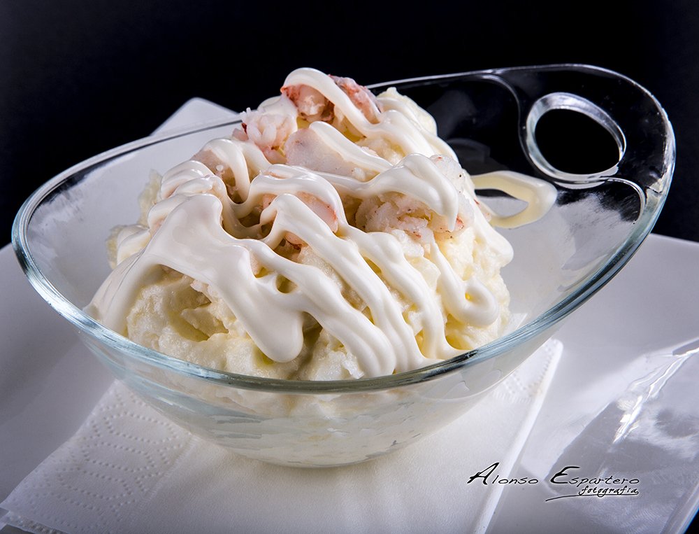 veloute_es's tweet photo. Este viernes tiene sabor a ensaladilla... Dale un sabor único al comienzo del fin de semana  #TDSGastro https://t.co/QIFphcqiEN