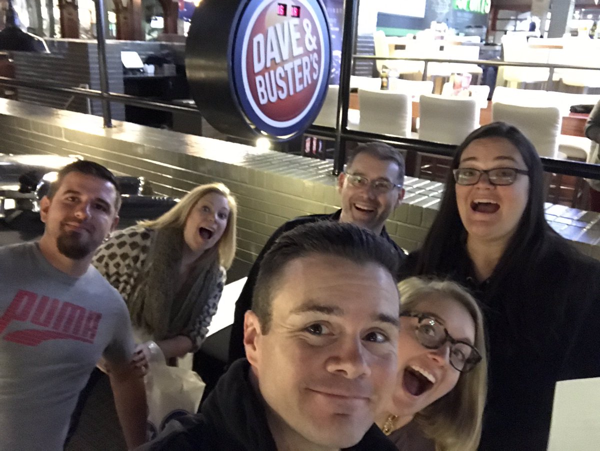 tallmomma's tweet photo. @DaveBustersIl ultimate quest going down now!!! #teamIllinois #team1 #ibelievethatwewillwin https://t.co/9eVCccMU0f
