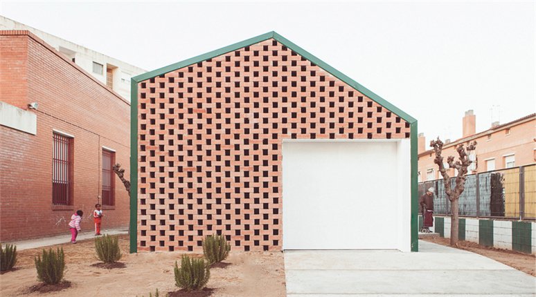 Servicio de Distribución de Alimentos de #Cáritas Entre los proyectos seleccionados #ArquiaPróxima --> bit.ly/2ea001i #Arquitectura