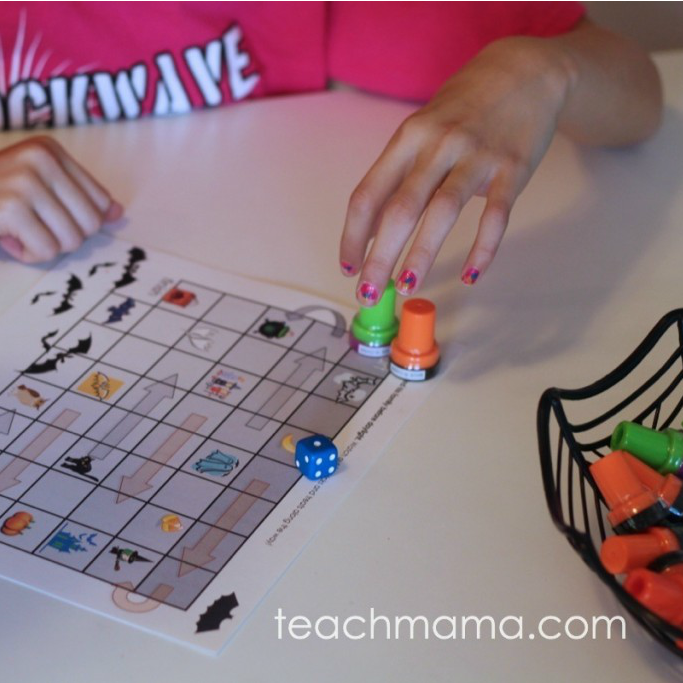 teachmama's tweet photo. Need two quickie #Halloween games for your kids? Look no further --> https://t.co/CRFpJn1EEm #freebie #printable #stampfun #tictactoe https://t.co/3ugvb1lsGC