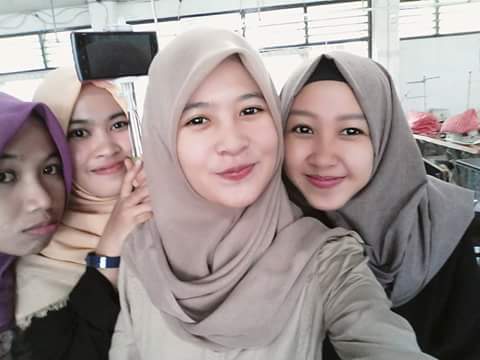 ashima_imha's tweet photo. Sememester 5😂😂 https://t.co/WKZH0837AP