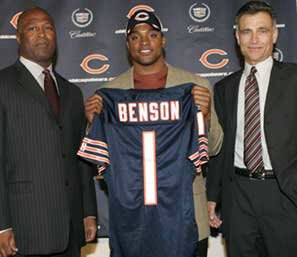 ChiBearsFanatic's tweet photo. Can anyone tell me why this was a smart draft choice at the time? https://t.co/kQOzhVrfiw