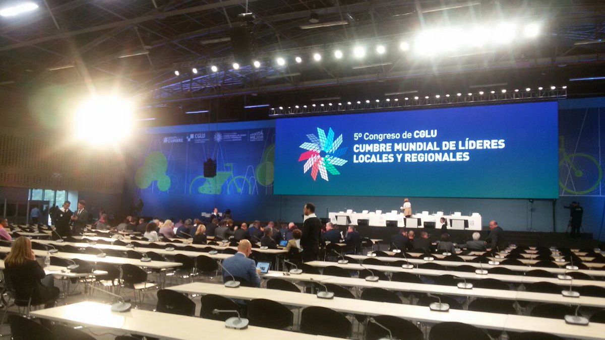 Getting ready for the World Assembly of Local and Regional Governments at the #UCLGCongress. States must #Listen2Cities at #Habitat3!