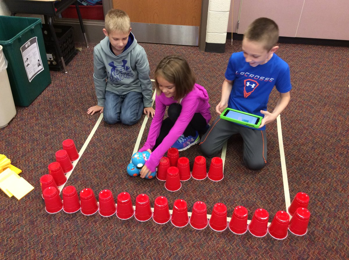 Coding challenges really make us think! #wonderworkshop <a href="/mem76rt/">Matthew E. Miller</a>