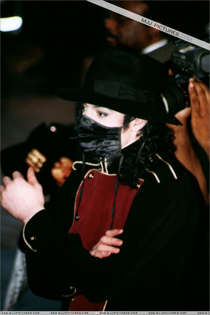 YLifeloveM's tweet photo. @kingofpop_corn7 @smile4meMJ @myverysoul @lianeMartin6 @mayerlymichaelj @DANGEROUSANDBAD @maryrosjackson7 @Smooth_Michael7 @meirimachado23 https://t.co/KzQ2GXpe1n