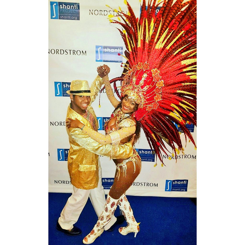 SambaQueenMaisa's tweet photo. Shanti 42nd #anniversary #dinner #oct-13-16 #Energiadosamba #Maisaduke #weslieguimaraes #entertainment #sanfrancisco https://t.co/XJSEhgoE4Z