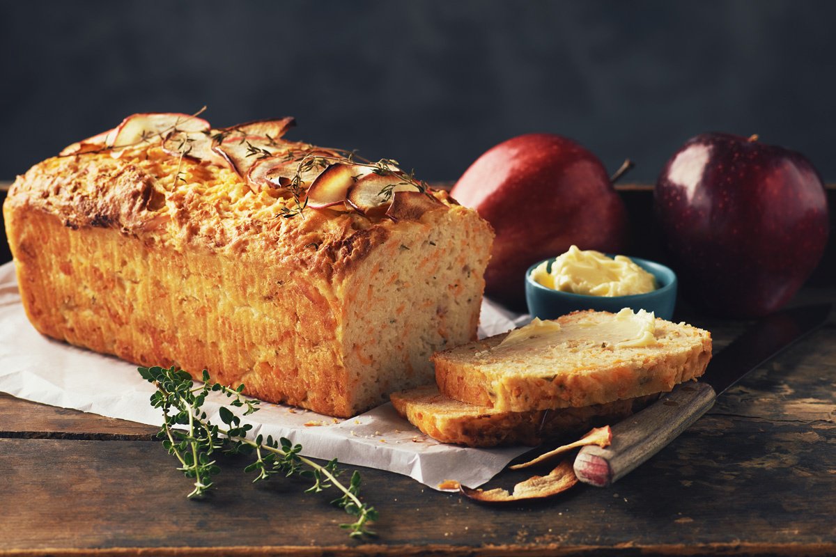 Ontario #apples are ready for picking &amp; we found a perfect <a href="/FromageStAlbert/">Fromagerie St-Albert</a> partner for this savory #recipe. hubs.ly/H04LQpf0