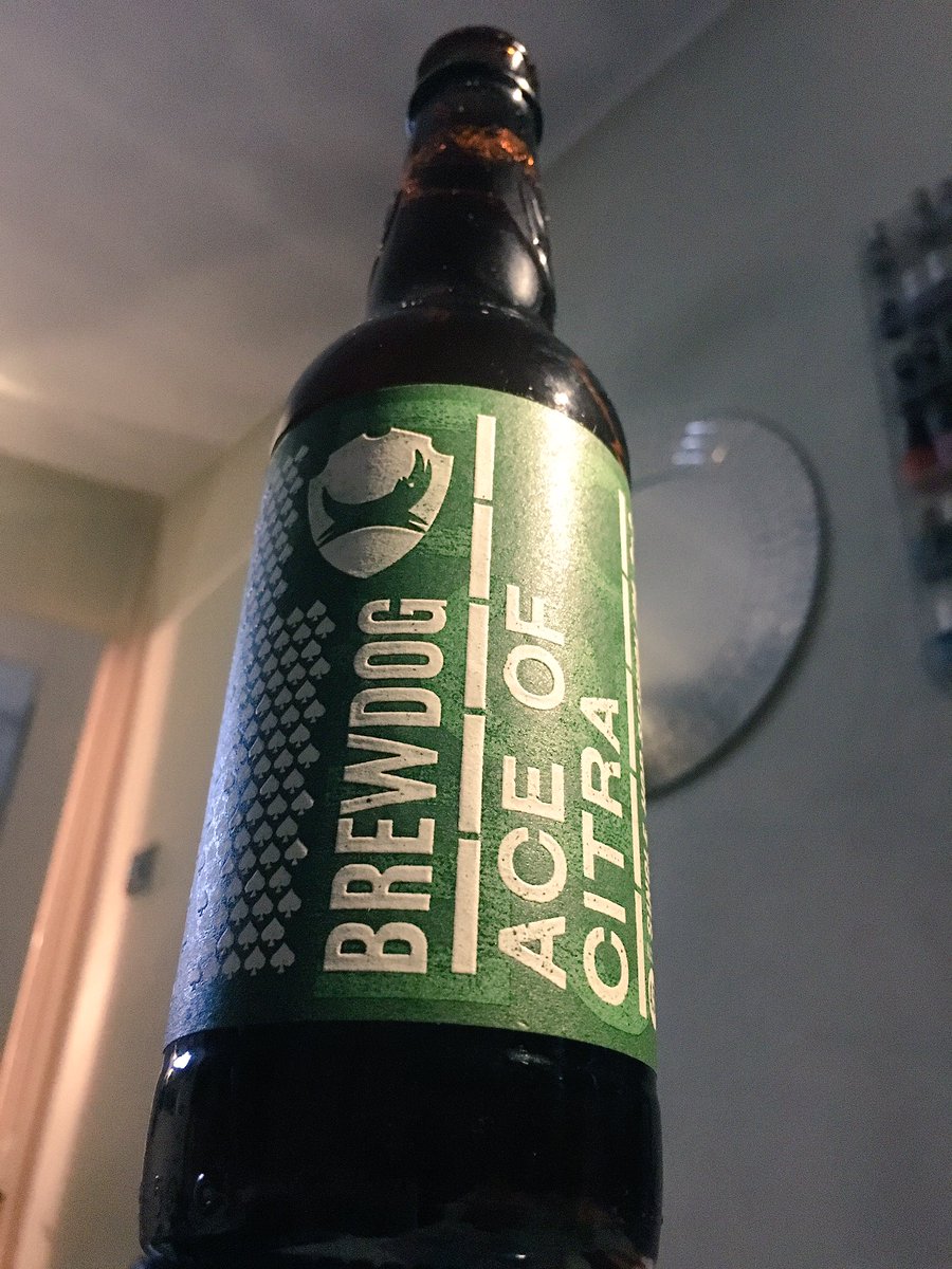 johncoote's tweet photo. I actually forgot to try this one 🙄 as good a single hop beer as I've had 👍🏻 @brewdog https://t.co/xoTyniQNlO