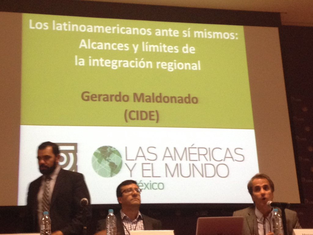 WaporMty2016's tweet image. @yogerardomh en Panel de Clausura #WaporMty2016 sobre Alcances y límites de la integración regional con info de encuestas @AmericasyMundo