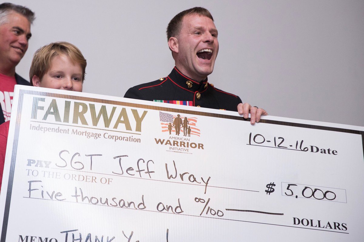 LouiseThaxton's tweet photo. The range of emotions captured when the family grant to SGT Jeff Wray from @AW_Initiative and @FairwayMC goes from $5K to $10K - #AWREP2016 https://t.co/tiCVapIgWD