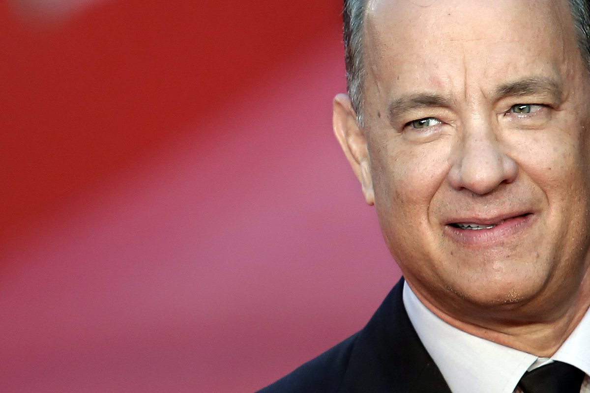 TomHanksFrance's tweet photo. Photos HQ de #TomHanks sur le tapis rouge du 11th Rome Film Festival le 13 Octobre: https://t.co/dGZvmdMZ9x https://t.co/BGxW8sWMM0