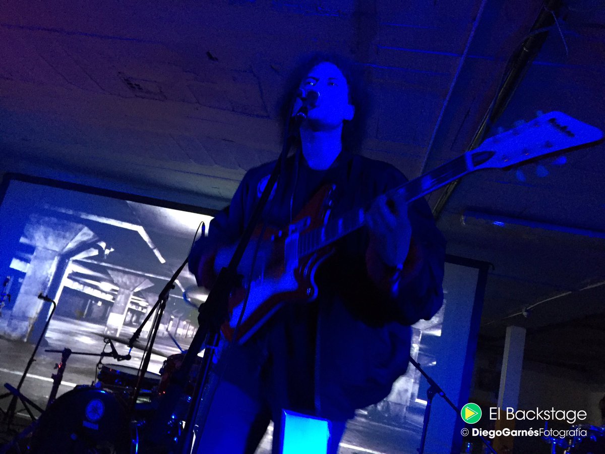 elbackstagemag's tweet photo. Joder, @theparrotsband es el puta clave. @Monkeyweek @JagermusicSpain. #MonkeyWeek2016 #ElBackstageMag #Parking https://t.co/YYtN5IcwAN