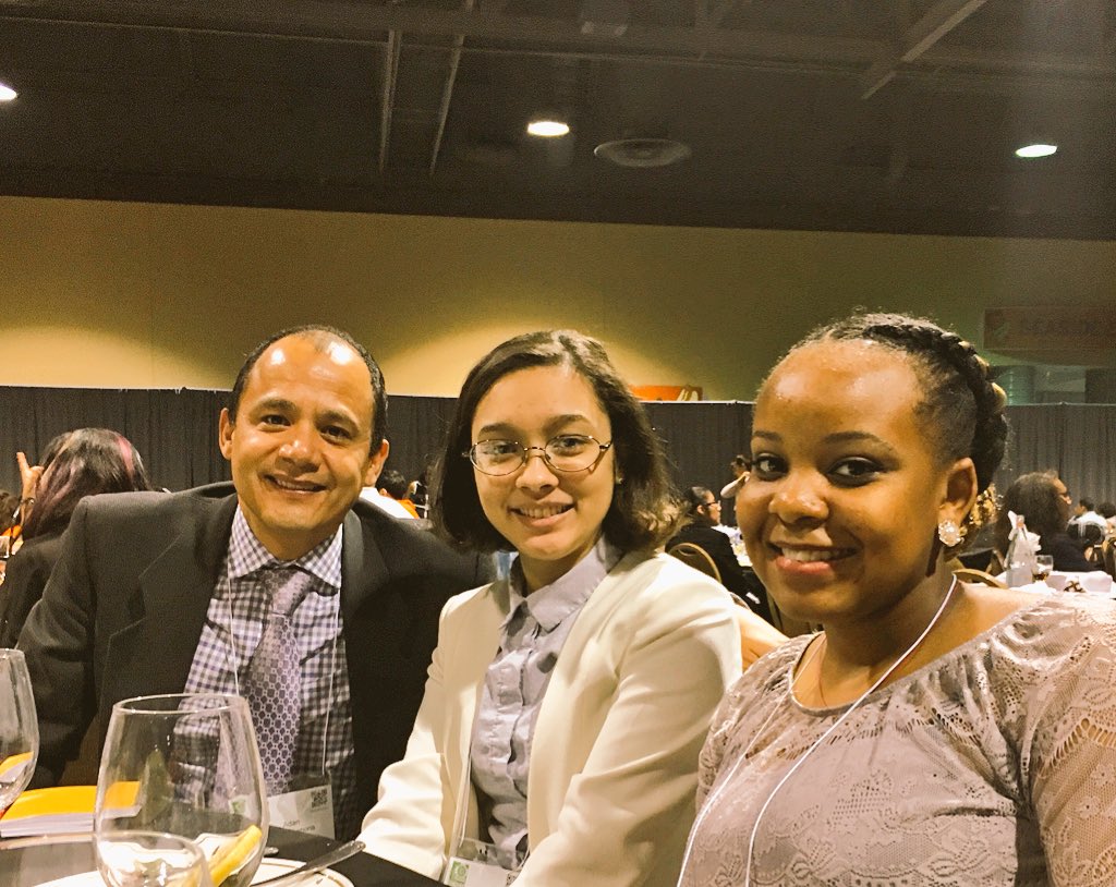 keshiyadore's tweet photo. SACNAS family #stemandmedia #SACNAS2016 https://t.co/Q9k49G6n2G