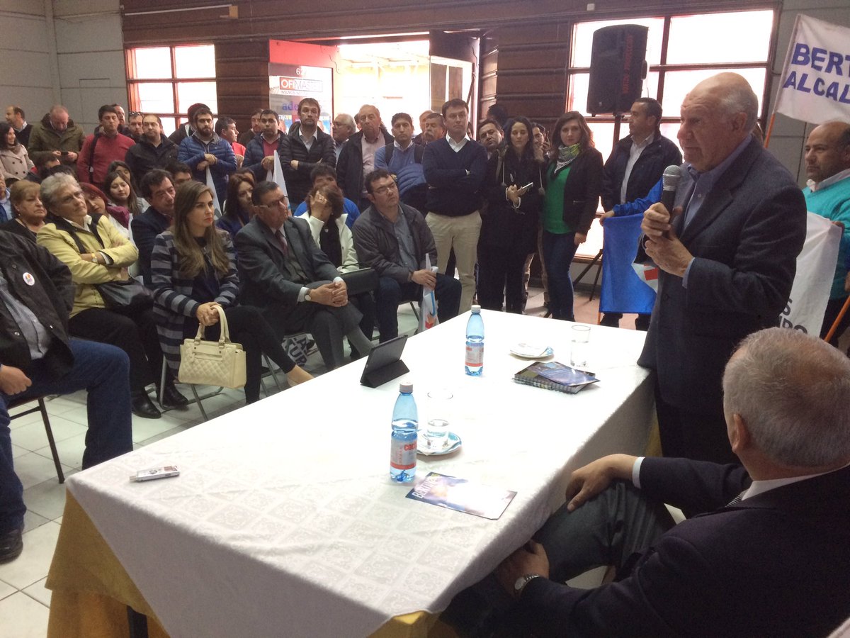 jaimebertin's tweet photo. Visita de @RicardoLagos apoyando nuestra candidatura #Bertin2016 #VotoBertin https://t.co/oPlsYftPaK