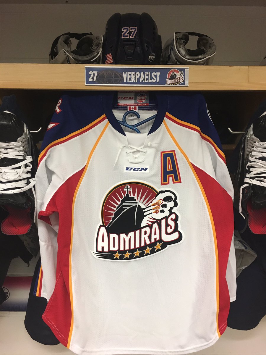 NorfolkAdmirals's tweet photo. Ladies and gentlemen, your opening night captains! 👌🏼 https://t.co/1mvsN2qxyo