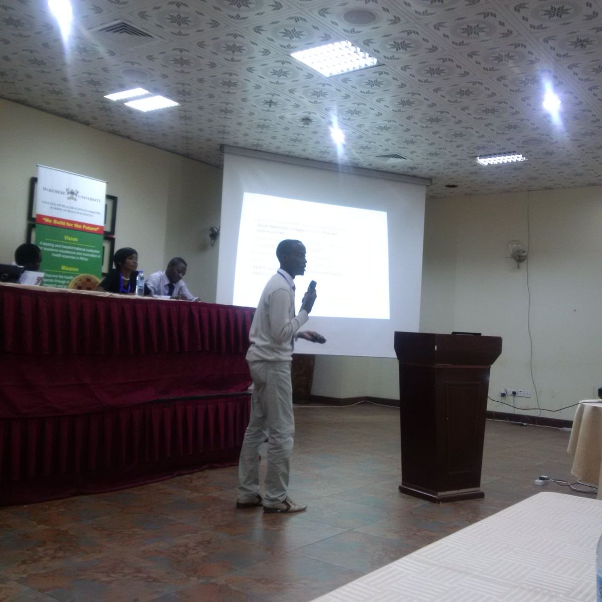 sudybe's tweet photo. #jissc2016 I had a pleasure to present #Healthcare4All project in k'pla @Kacherrycherry @Muyumba @Chidiogotweets https://t.co/v0g0LoYuZj