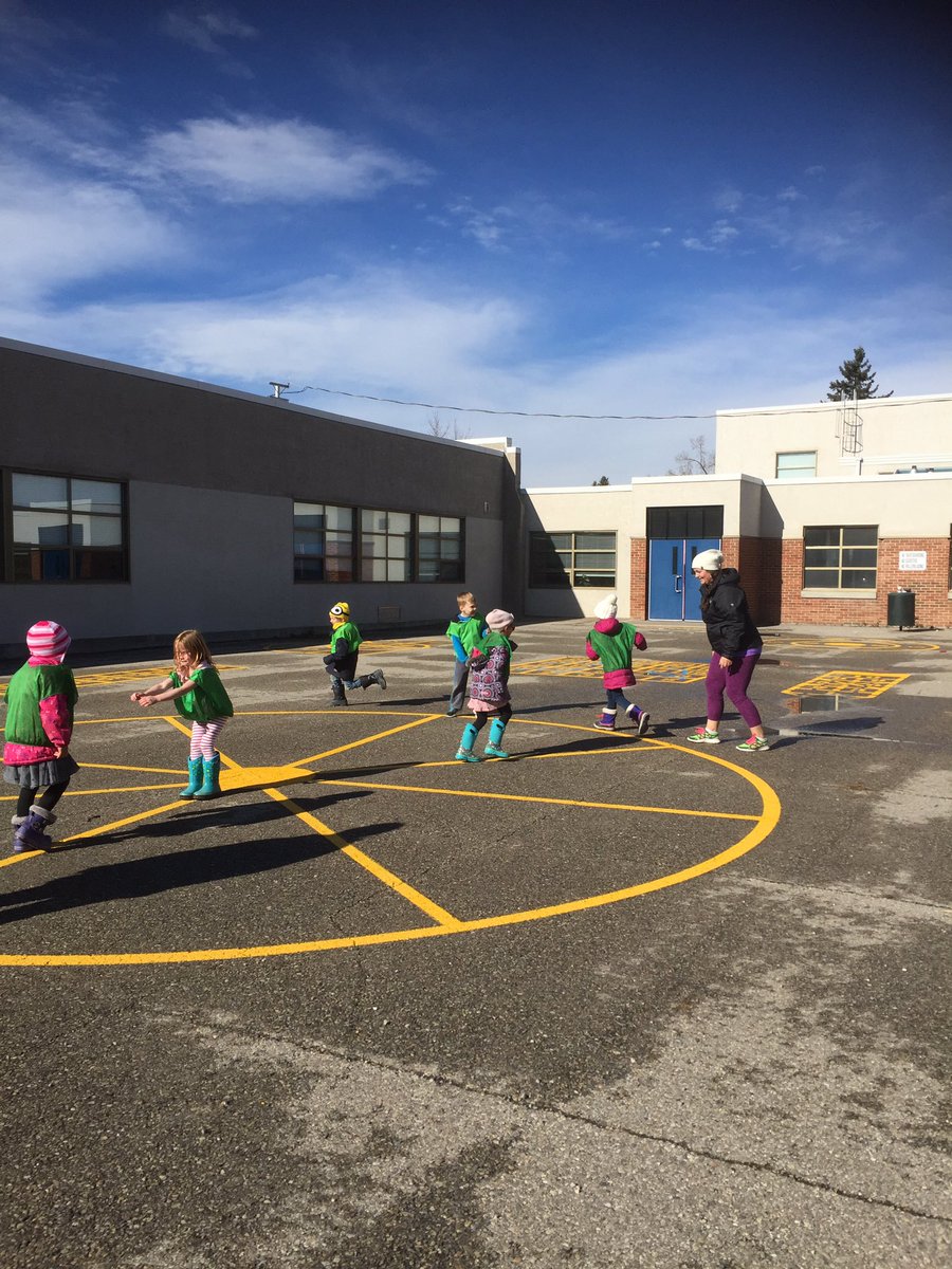 AltadoreSchool's tweet photo. Playground games explored with the help of YMCA experts. Thanks Y! https://t.co/NRerGUKF7h