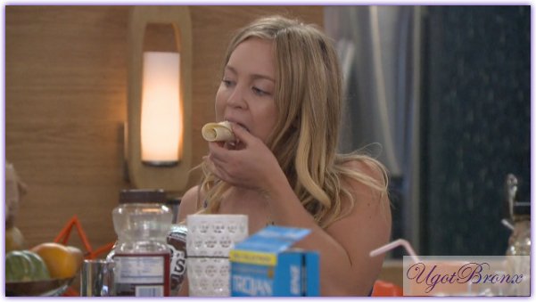 UgotBronx's tweet photo. Sorry Alex but GOTCHA! #BBOTT #BBOTTALex https://t.co/2aLPIMeTrm