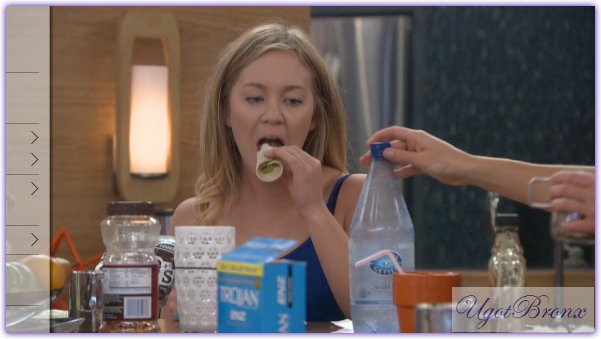UgotBronx's tweet photo. Sorry Alex but GOTCHA! #BBOTT #BBOTTALex https://t.co/2aLPIMeTrm