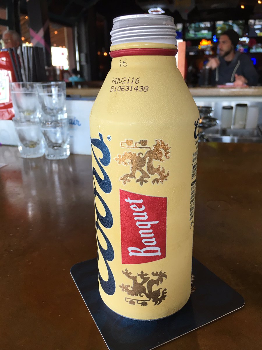 FrontRow84's tweet photo. Shots and beer after work. What a good combo. #offworkflow https://t.co/L0X8yieVSF