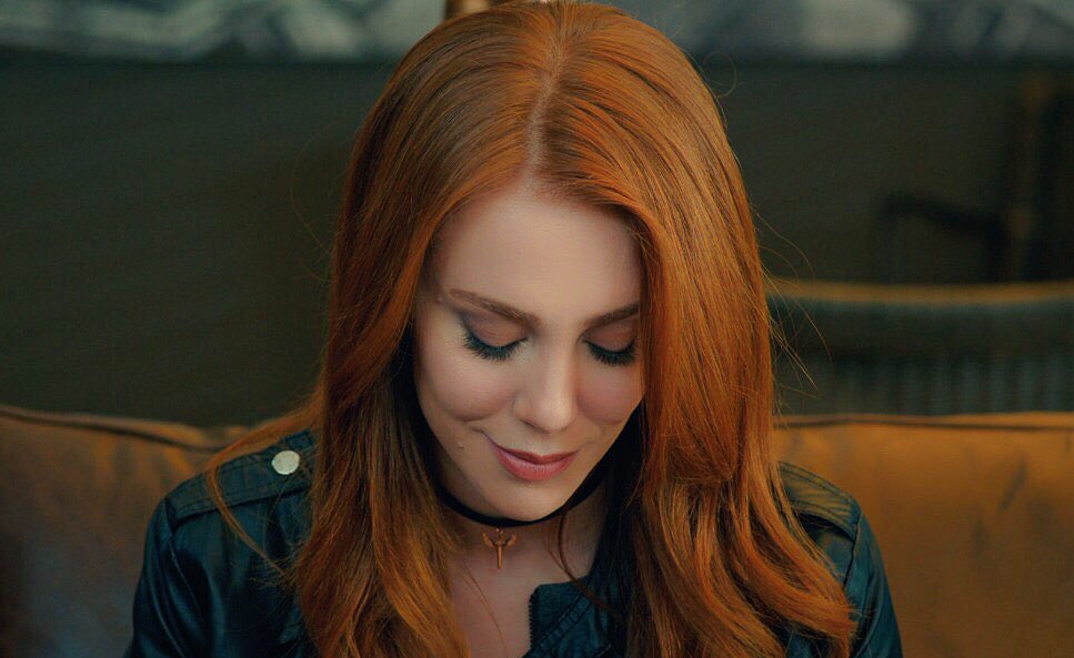 kiralikaskdizi's tweet photo. SICAK SICAK! | #KiralıkAşk'ın 57. bölüm 1. fragmanı ÇIKTI! https://t.co/J2pOknHa2U https://t.co/7zcogmmv1f