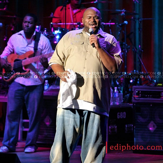 ediphotography's tweet photo. Ruben Studdard 44266 \\ #concert #musicphotography #potd @RubenStuddard \\ https://t.co/cN7OdsYkyD https://t.co/dYFDteQJ4a