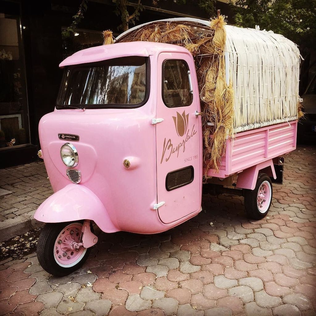 CarspottingTurk's tweet photo. Obviously not a car, but still. This rare thing is a Innocenti Lambro 200, produced betwee… https://t.co/NJ3CxAY94I https://t.co/xhBMQvAA7w
