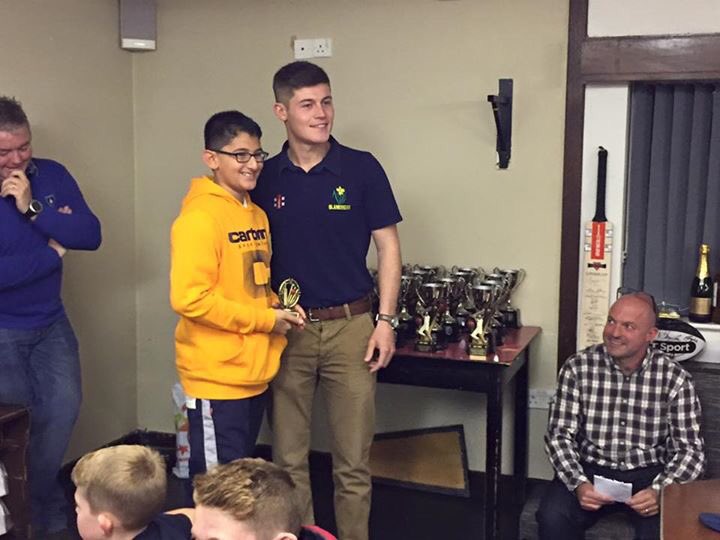 LlanelliCricket's tweet photo. Fantastic night at the Ranch celebrating our juniors success for 2016. 👏👏 to @owenmorgan14 for his time tonight, diolch. https://t.co/eh5YmqZiOk