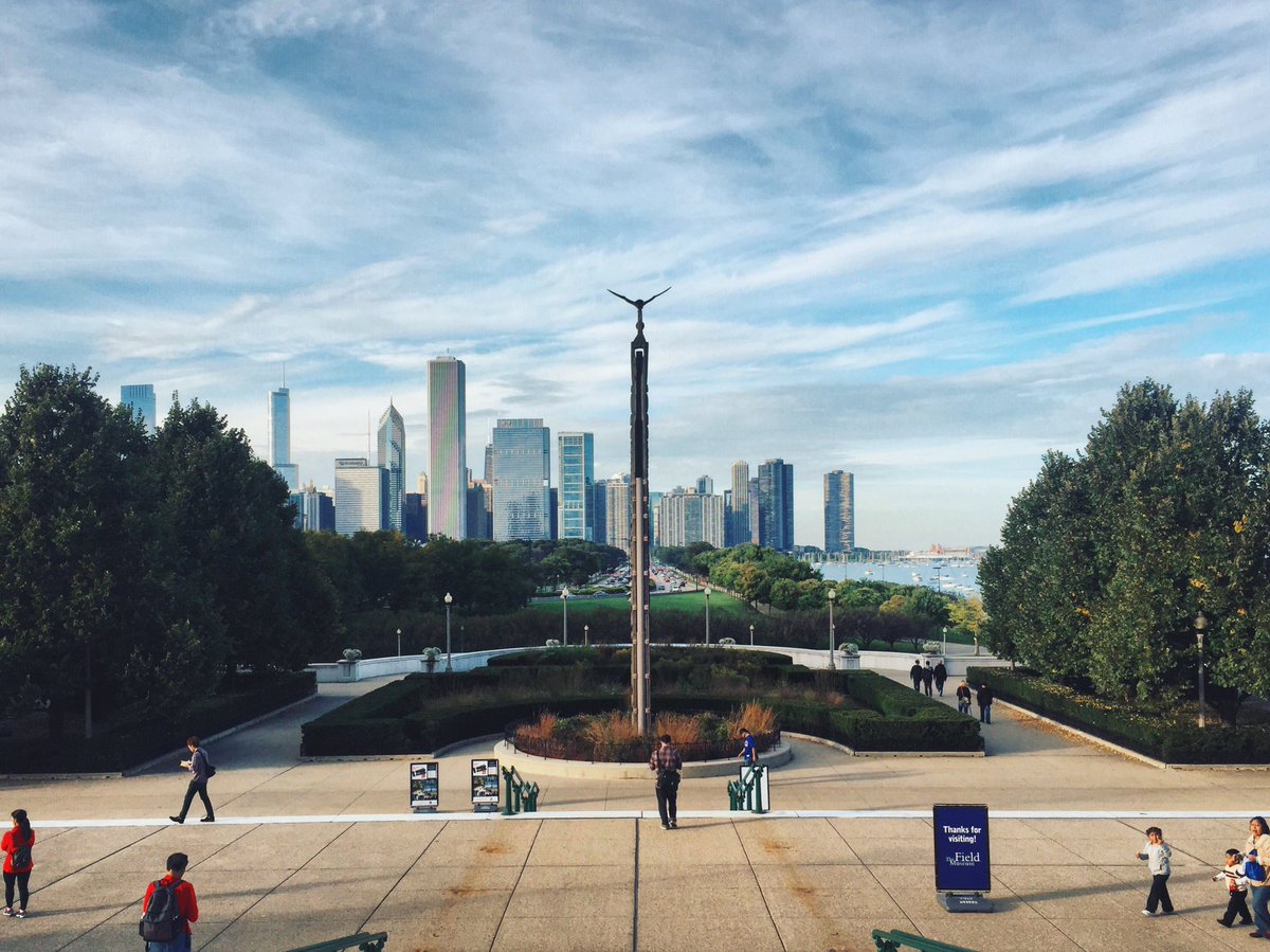 KikeKaram's tweet photo. Viernes de turista 😎🎒🌎. #Friday #tourist #Chicago #TheFieldMuseum #WindyCity #view #vsco #Instagram https://t.co/wPaG50NXWJ
