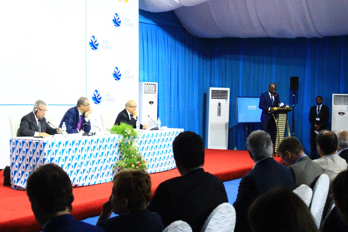 Lome2016SE's tweet photo. Séance conclusive en présence de @rdussey @zinsouofficiel @JY_LeDrian au #VillageDesPartenaires 
#Lome2016SideEvents #SommetDeLome https://t.co/1fQSHKyQ7A