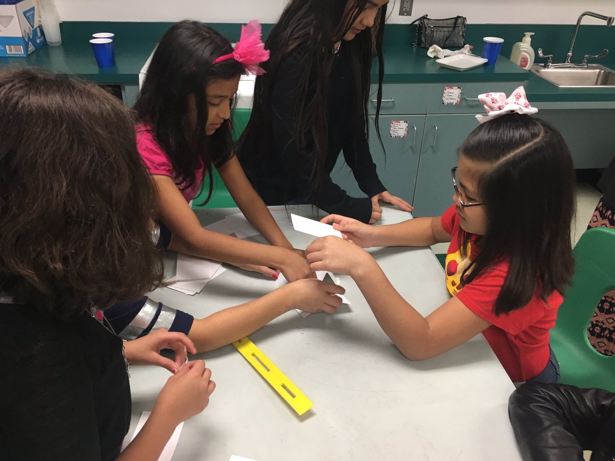 avillalon4's tweet photo. Destination Imagination in full effect! #SISDrocks #GT #Lifelearners https://t.co/WAAW6eTctG
