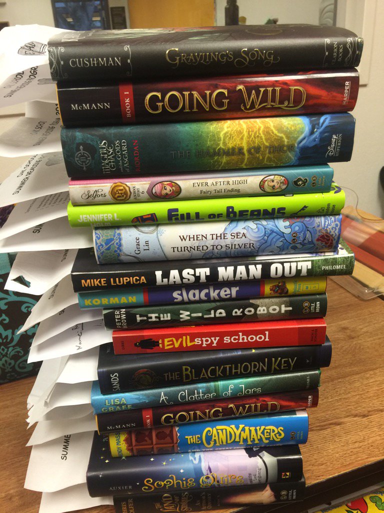 CeliaForrest1's tweet photo. Last of the summer reading program prizes given out today!
#oaklibrary https://t.co/2Sr6bx4zNk