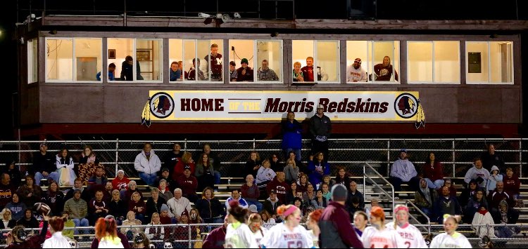 mollyrosestl's tweet photo. From Morris High School in Morris, IL where apparently blackface and appropriation of Native culture are celebrated. https://t.co/HT4GMbURRg https://t.co/ARVs5WoLbN