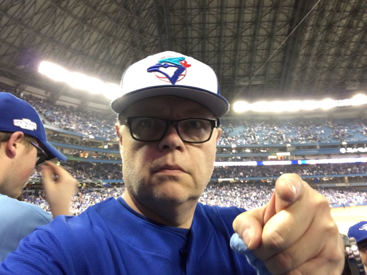 PresMcCormick's tweet image. Let the games begin @PresBerkman @CLE_State ! We @BlueJays @HuntingtonUni will enjoy your city on our way to the World Series.