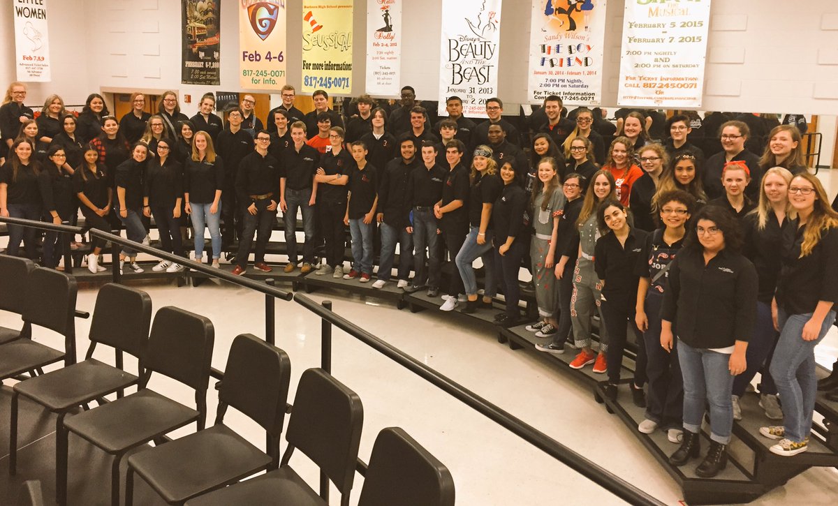 Excited to kick off the Battle of The Boot tonight with our BHS Choir friends! <a href="/BurlesonHSchoir/">BHS Choir</a> #NationalAnthem