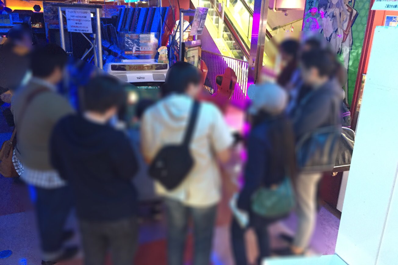 秋 葉 原 Hey 臨時休業4 25 V Twitter ベガ立ち ベガ勢 と呼ばれている方が多いのですが ガレッガにおきましては 張り込み が正解です ガレッガps4ロケテ 秋葉原hey