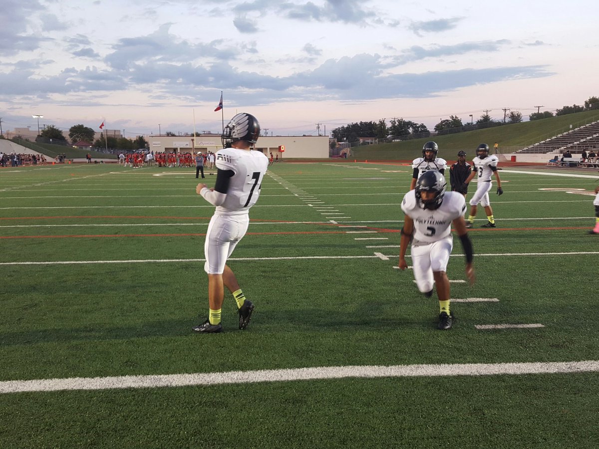 FWPolyFBRecruit's tweet photo. Pregame vs Colleyville Heritage https://t.co/tLFeKjzGQd