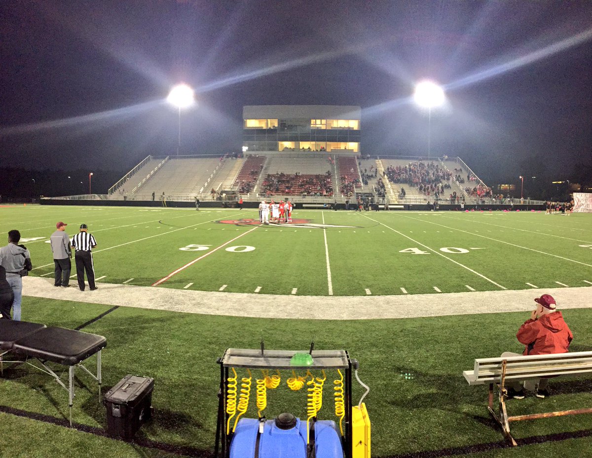 M1Students's tweet photo. Looks like @MorriltonFBall travel better then the home team?! #DevilDogFootball #SwatThoseHornets https://t.co/u3MkSisbj9
